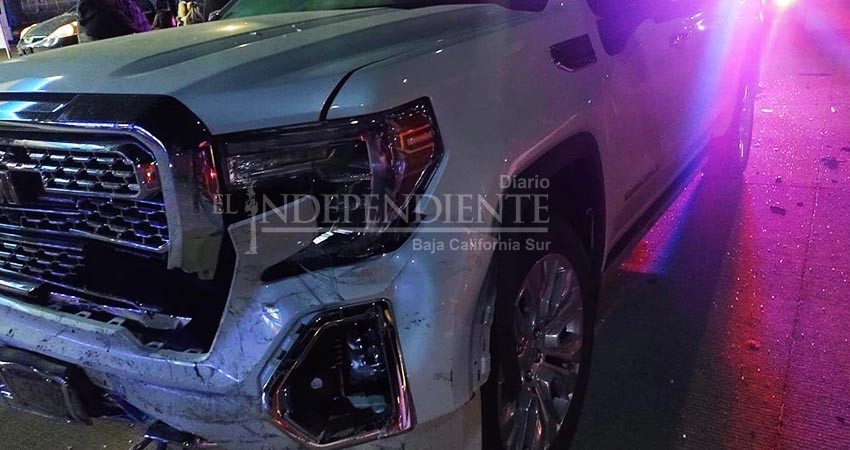 Exalcalde mulegino protagoniza aparatoso choque en Guerrero Negro