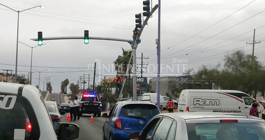 Instalación de cámaras en Carretera Transpeninsular provocó caos vial