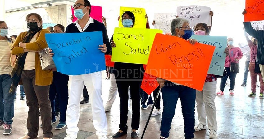 También sindicalizados de la SSA protestan por falta de bonos; les prometen pagos diferidos