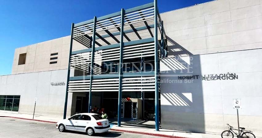 Convulsionando fue traslada al hospital una joven que cayó de un caballo 