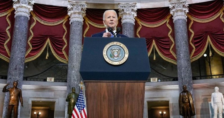 Trump, amenaza continua a la democracia: Biden en aniversario de asalto al Capitolio