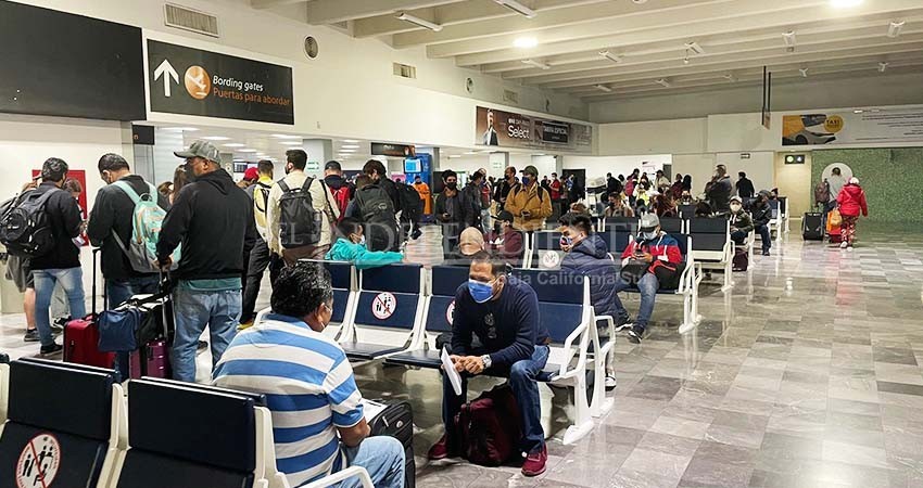 Aeropuertos sudcalifornianos afectados por cancelación de vuelos ante contagios en tripulaciones