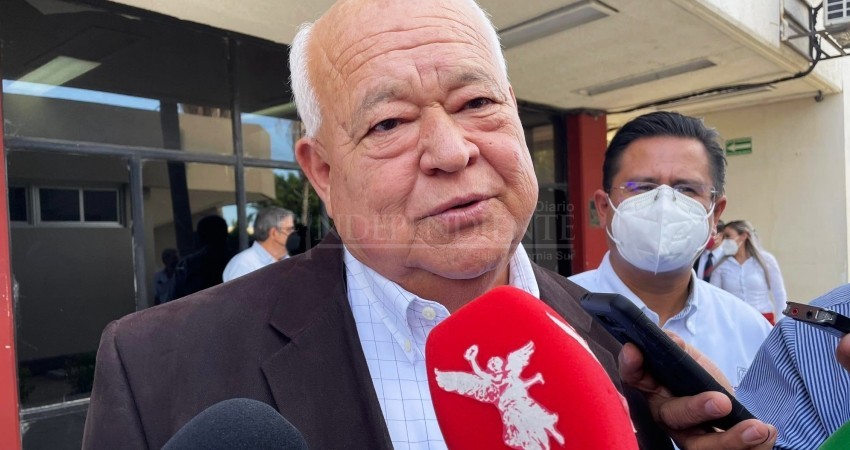 Regresará a sus actividades; gobernador da negativo a última prueba Covid