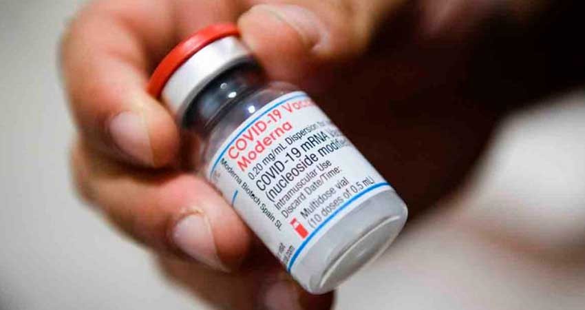 Inicia México ensayos con EU para usar vacuna Moderna como refuerzo