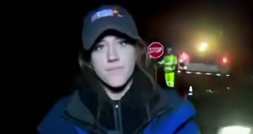 Atropellan a reportera en plena transmisión de noticiero; así ocurrió el accidente