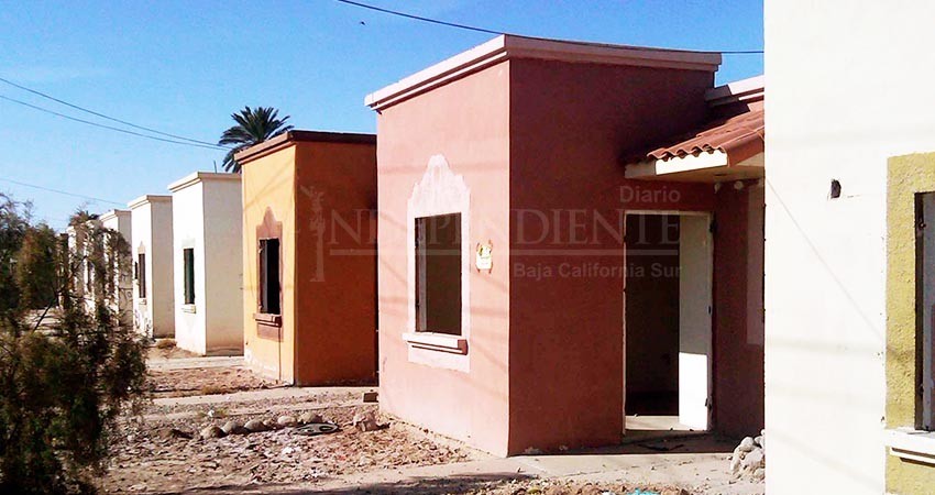 Se busca regularización de vivienda, no el despojo a deudores: Fernanda Villarreal