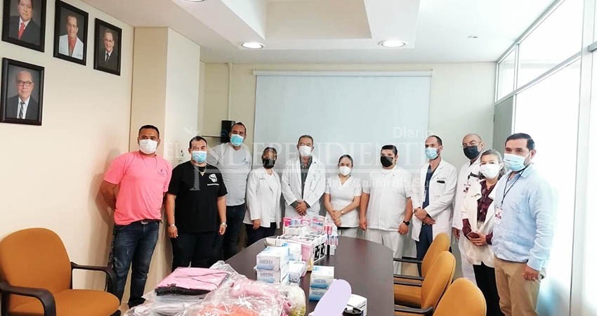 Recibe el Hospital Salvatierra donación de Ángeles del Cortéz