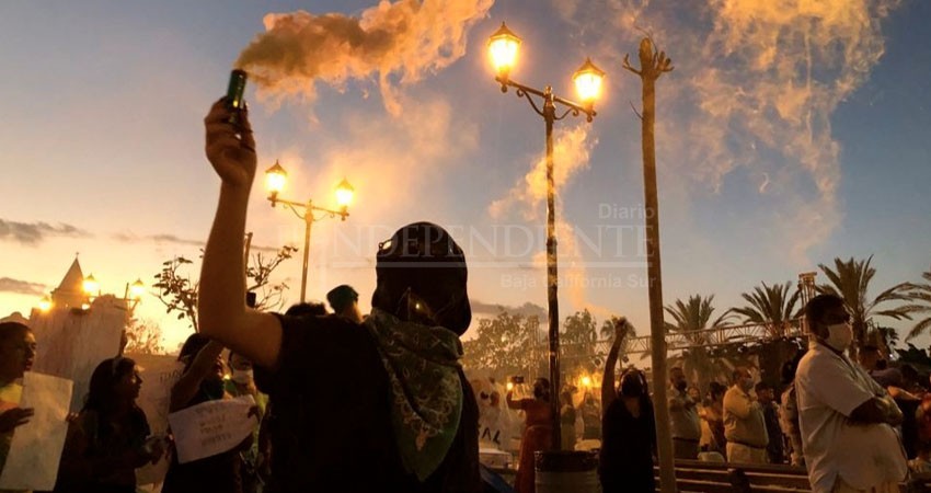 Rumbo al 8 de marzo, colectivas de BCS se preparan para el movimiento