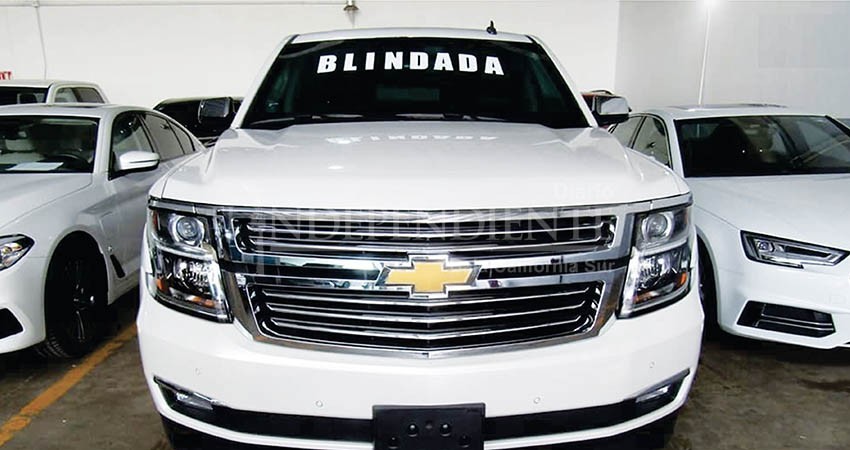 Confirman venta de camionetas blindadas que dejó Mendoza Davis