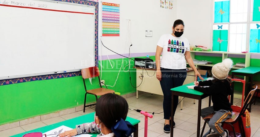 Este martes regresan a las aulas el 100% del alumnado en BCS