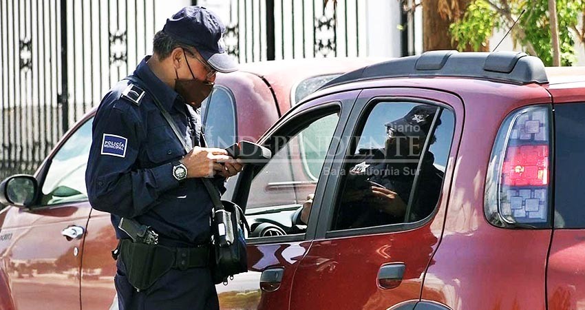 Infractores recurrentes, los más sancionados en nuevo Reglamento de Tránsito: Director de Transporte