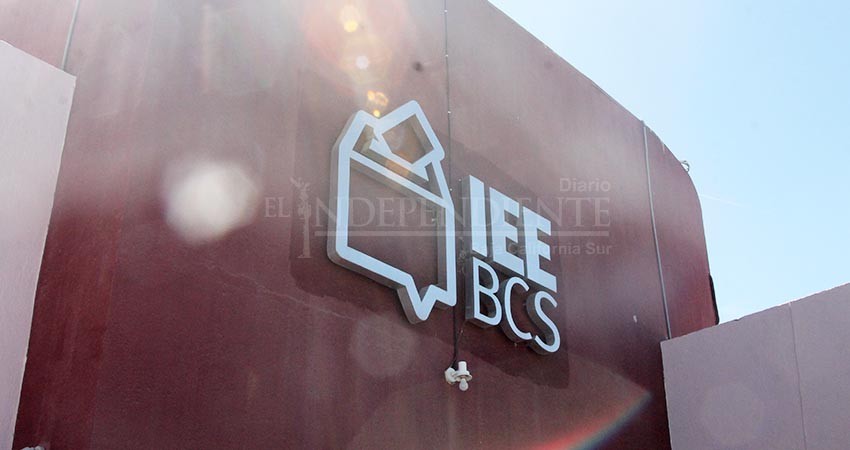 Hay 31 candidatos para el cargo de consejero presidente del IEE