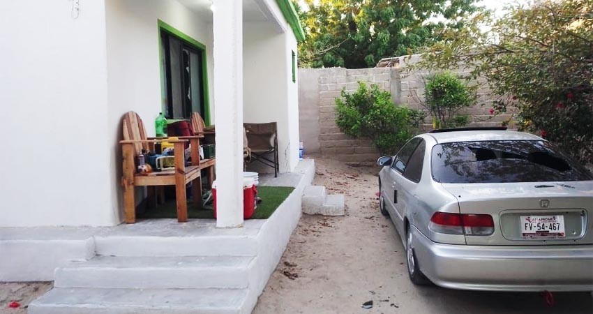 Balean casa y vehículo en la colonia Los Olivos