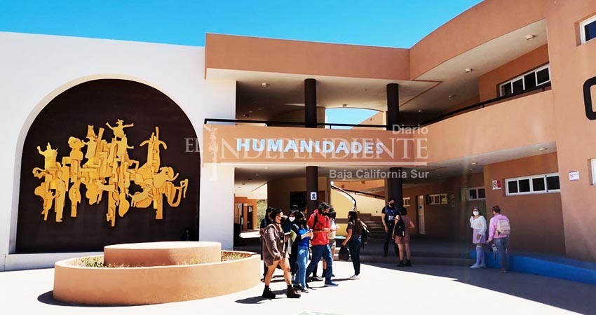 Acreditan como programa de calidad a la Licenciatura en Filosofía de la UABCS