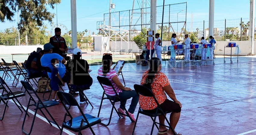 “Lento” el inicio de jornada de vacunación para aplicar refuerzo contra Covid en Los Cabos