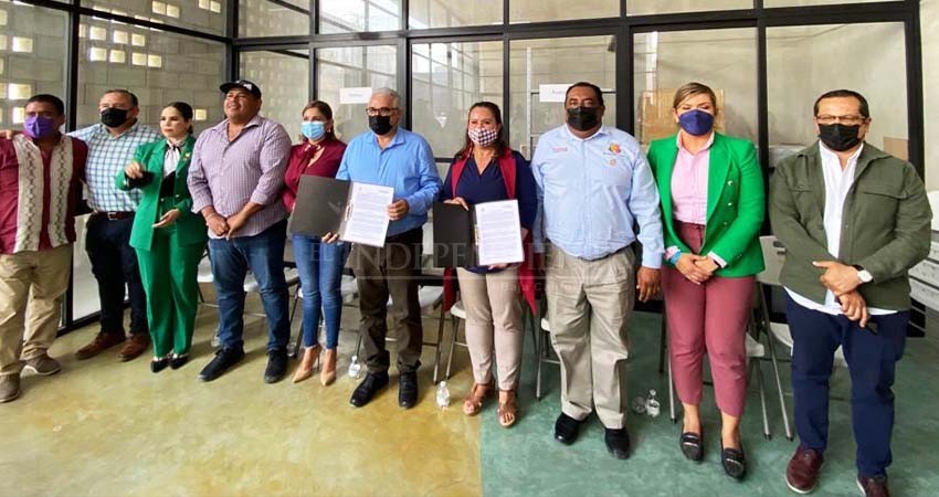 ¡Primero la inclusión y acceso a los servicios educativos para la ciudadanía!; SMDIF Los Cabos recibe mobiliario y equipo para los CAI