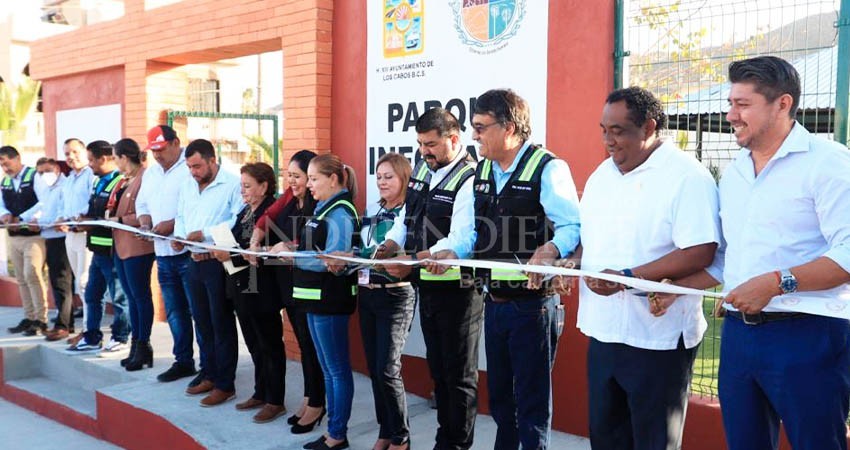 Inaugura el alcalde Oscar Leggs Castro importantes obras para familias de Infonavit Viejo en CSL