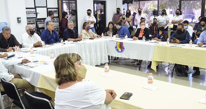 Se reúne la Comisión Permanente de Asuntos Agropecuarios, Forestales y Mineros con el SNE y la STBDS