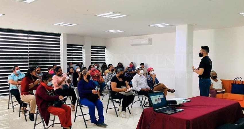 Para garantizar sanidad de alimentos en vía pública, imparten capacitación en manejo de alimentos