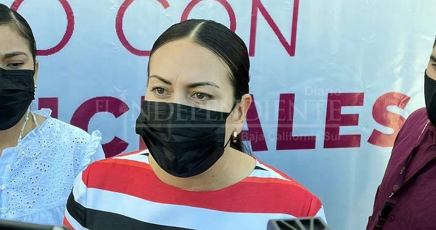 Se compromete la alcaldesa de La Paz a mejorar la presión en la red de agua potable