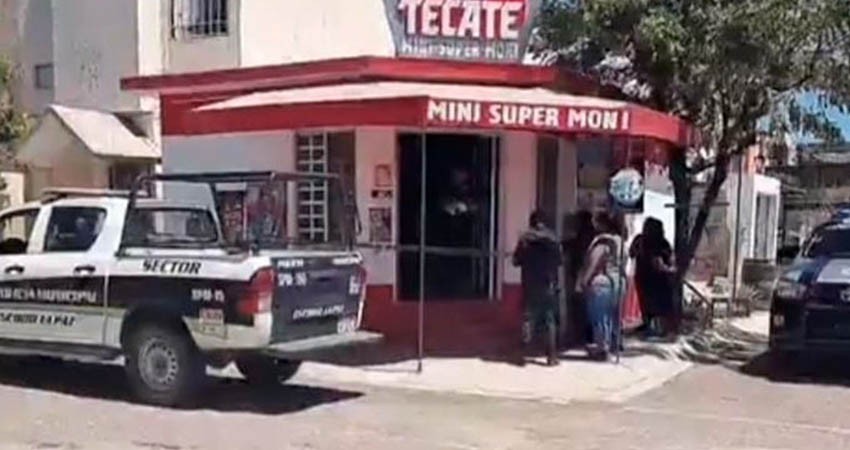 “Payasos” asaltan un negocio en Camino Real