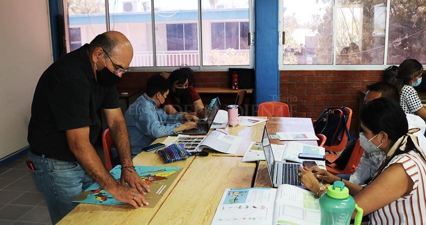 Fortalece SEP función docente en escuelas para migrantes de BCS