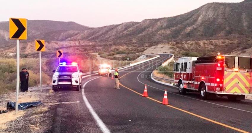 Muere camino al hospital lesionado por volcadura en La Paz
