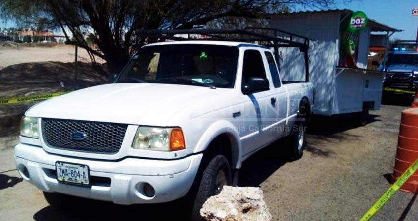 Detenidos por remolcar un puesto ambulante que resultó robado