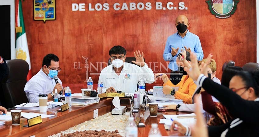 Asigna Cabildo Los Cabos más de 5 MDP para reconstrucción de techumbres siniestradas en el incendio de Santiago