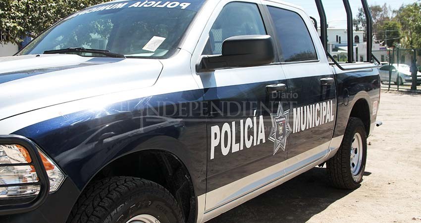 Le robaron diversos objetos mientras estaba de viaje