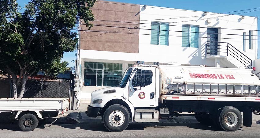 Fueron distribuidos más de 600 mil litros de agua en el primer día del Plan Emergente