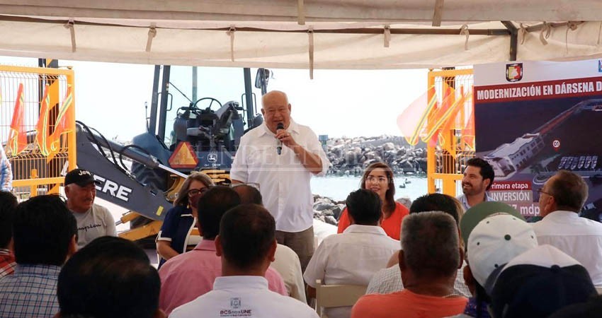 Pone en marcha gobernador Castro Cosío, obra de modernización de dársena en Loreto