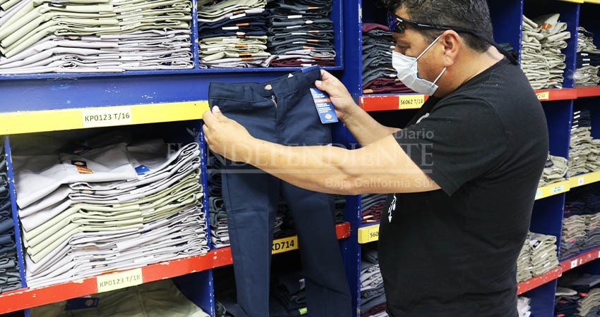 Publica SEP padrón de proveedores que canjearán vales de útiles y uniformes