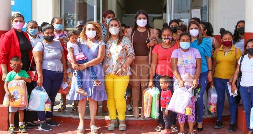El Sistema Municipal DIF Los Cabos continúa otorgando apoyos a madres que así lo requieren