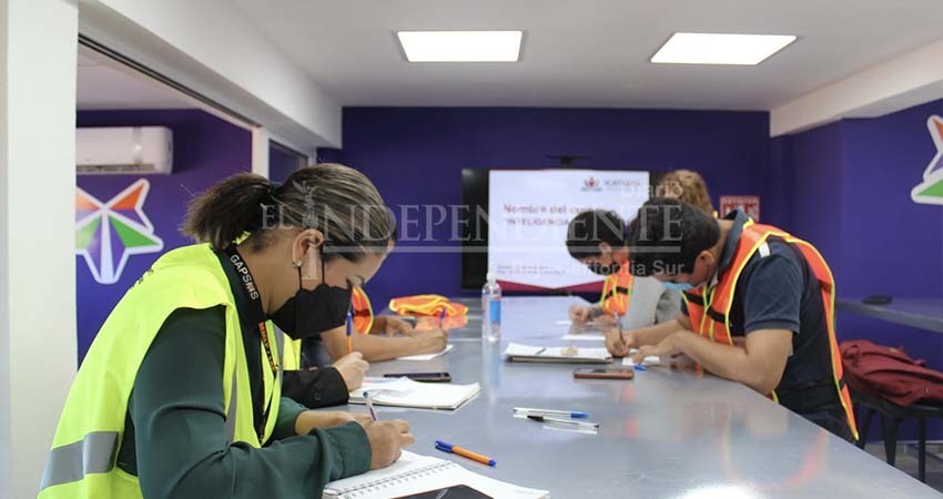 Ofrece ICATEBCS 20 cursos en La Paz