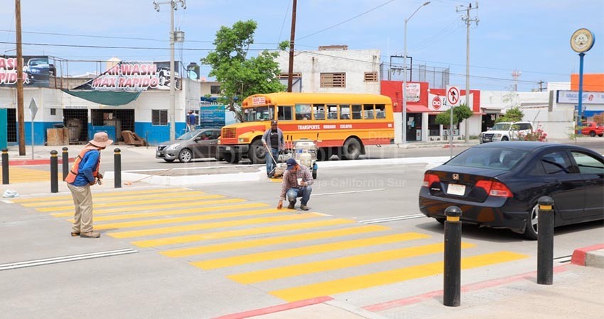 A través de nueva infraestructura fortalecen áreas peatonales de principales vialidades
