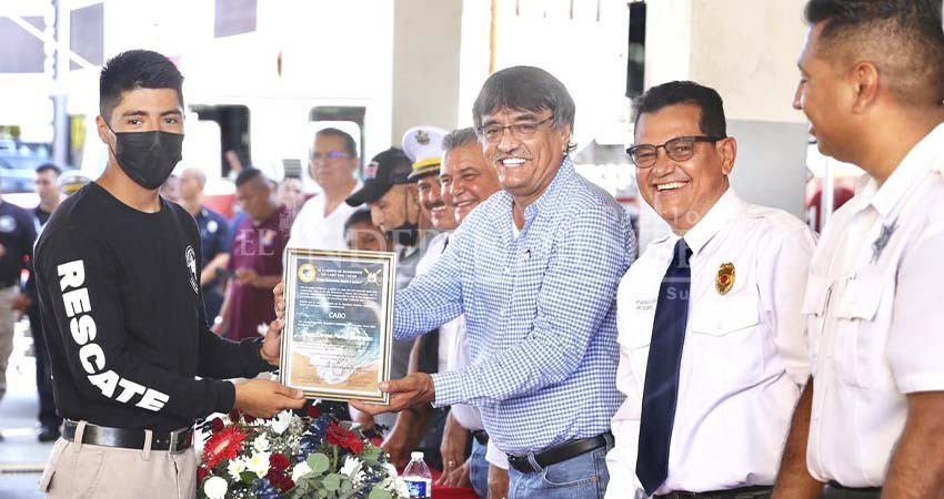 Celebran Bomberos CSL Día del Bombero