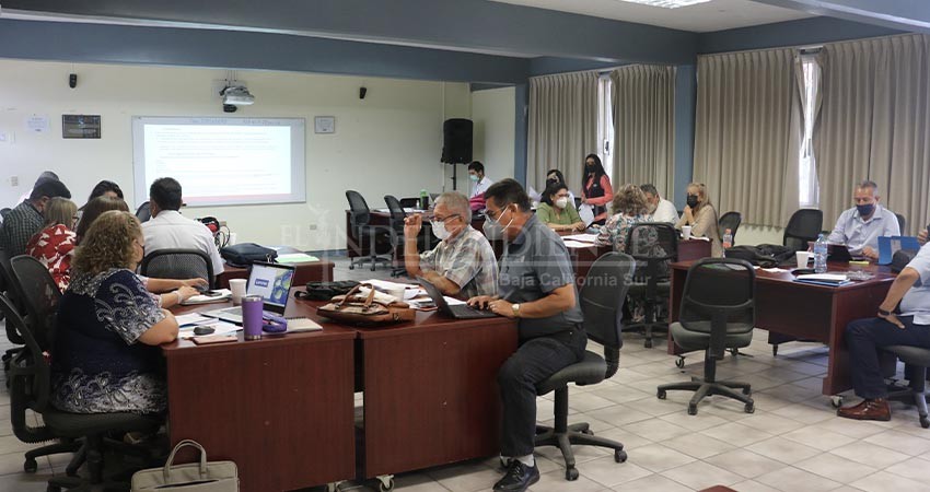 Capacitará SEP de manera intensiva a más de 9 mil docentes de nivel básico de BCS