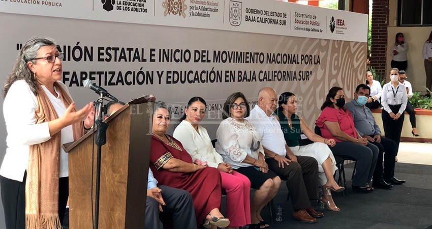 No podemos permitir “clasismo” por no haber estudiado jóvenes: INEA