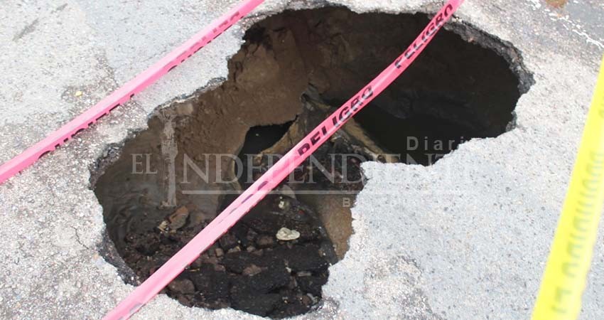 Advierten por socavón de “Las Garzas”