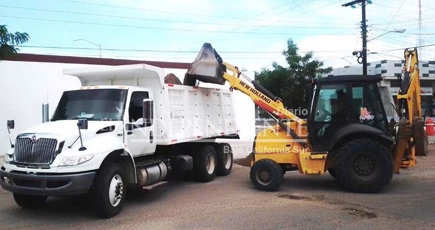 Trabajará Servicios Públicos en la limpieza de bulevares: Alcaldesa