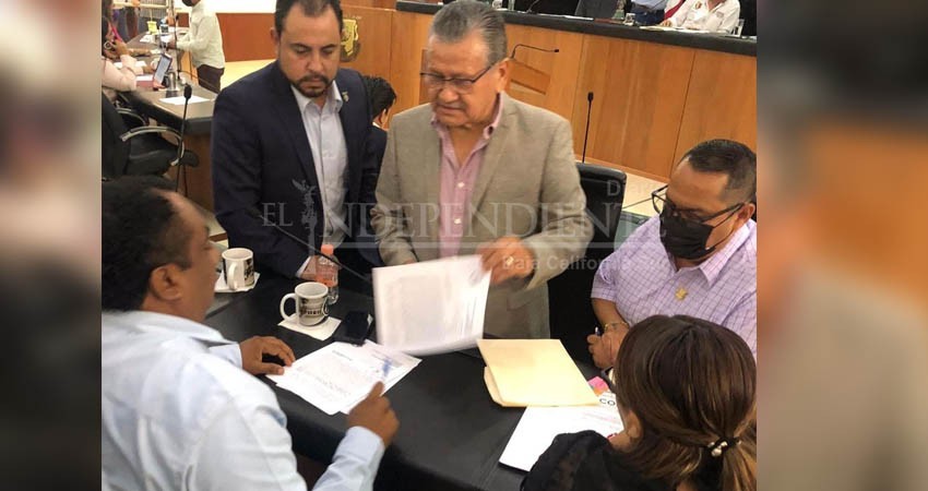 Congreso BCS decidirá este viernes sobre el desafuero de Pérez Cayetano