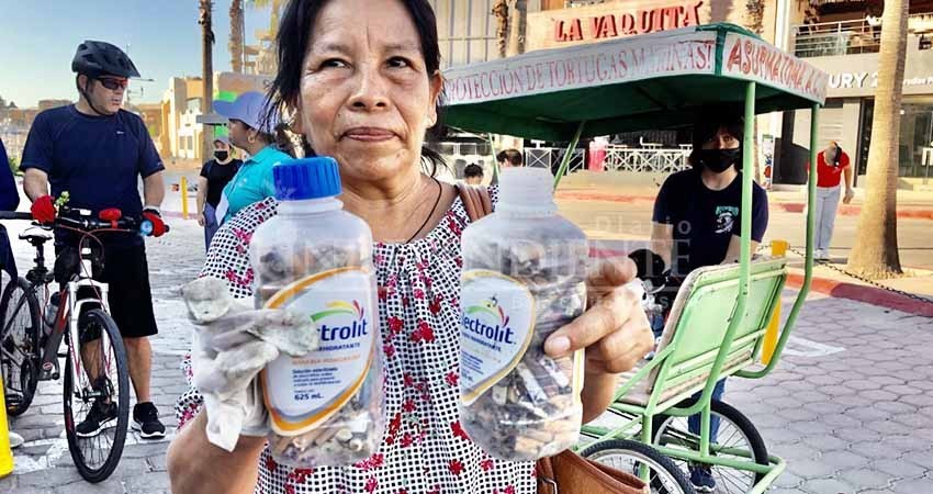 Participa equipo del OOMSAPAS Los Cabos en la recolección de más 13 mil colillas de cigarrillos