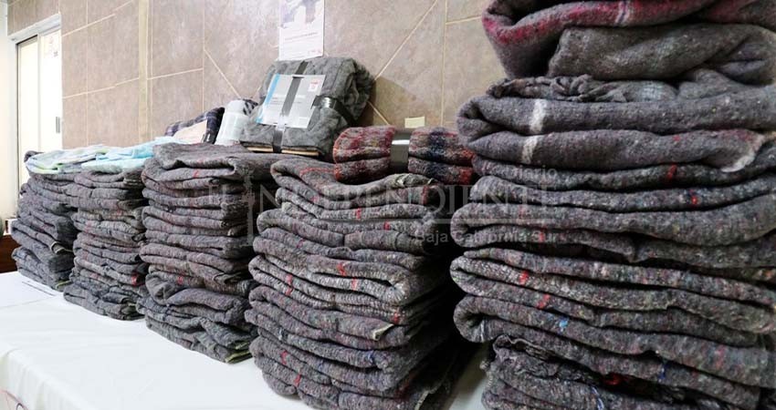 Lanza DIF Municipal La Paz su campaña “Cobijatón 2022”