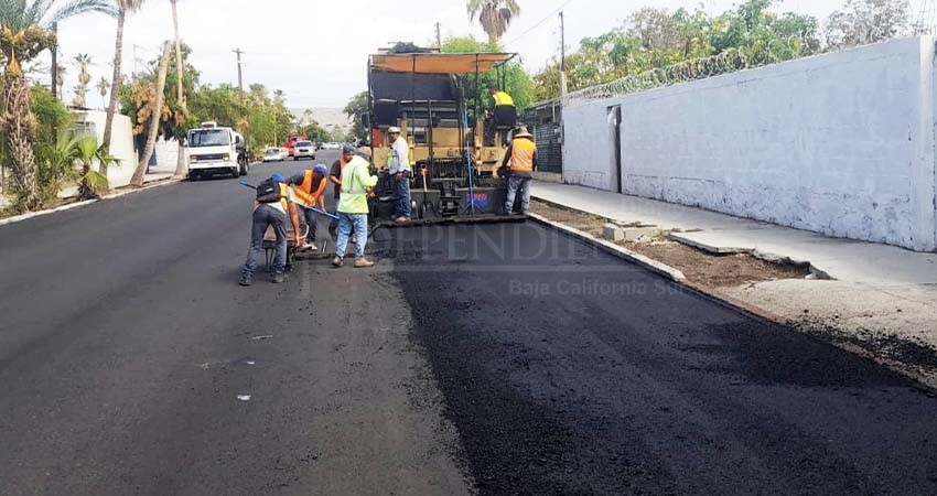 Avanza la rehabilitación de vialidades y espacios públicos en BCS