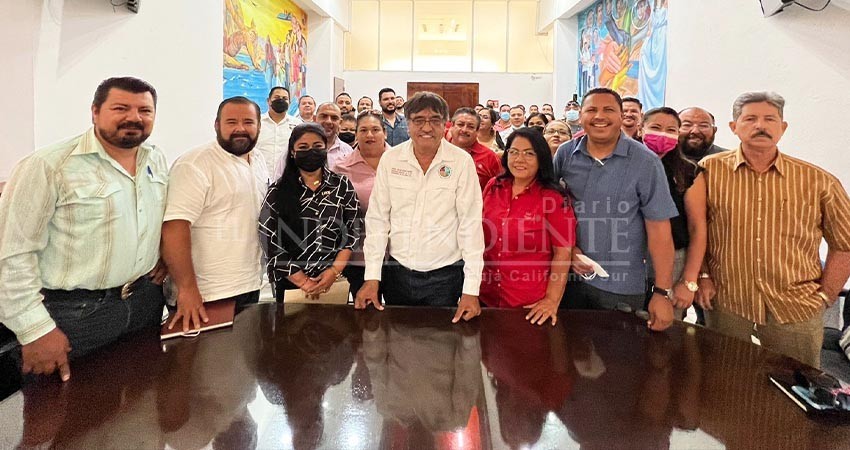 Acuerdan Ayuntamiento de Los Cabos y SNTE mejoras en beneficio de la educación