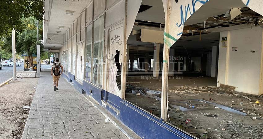 En aumento el abandono y el vandalismo en locales comerciales en La Paz: Canaco