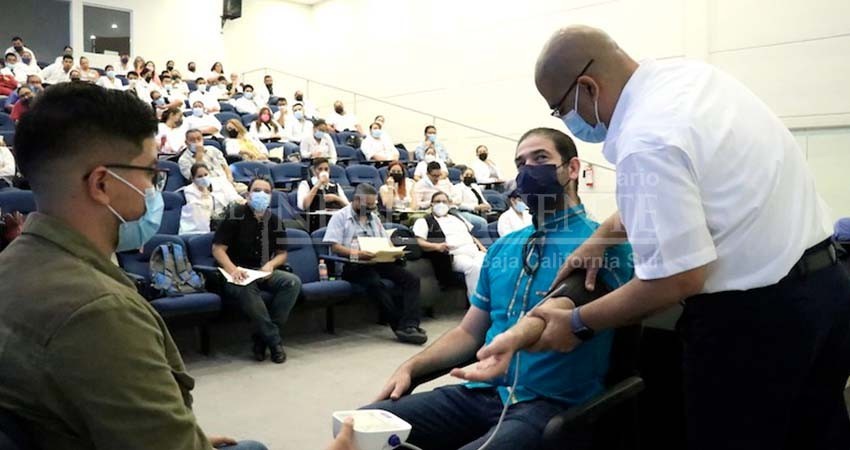Capacitan a personal médico de La Paz en la estrategia Hearts