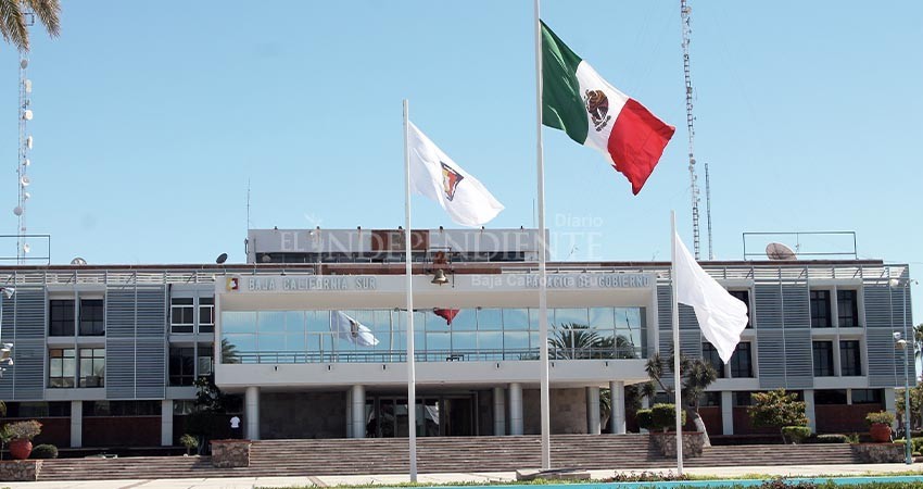 Analiza Gobierno BCS pedir permiso al Congreso para otro crédito