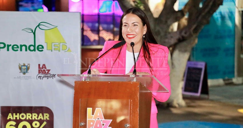 Instala Ayto de La Paz 1,025 nuevas lámparas dentro del Programa Prende LED en el Centro